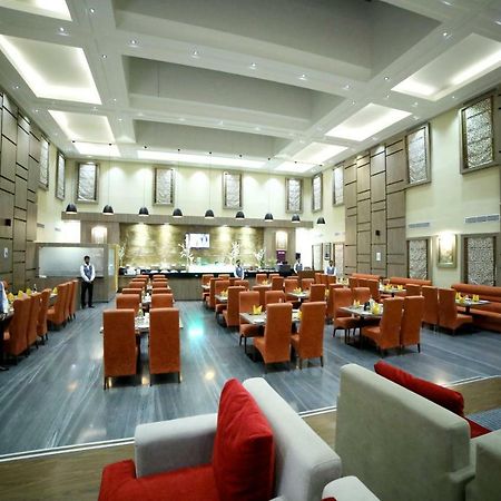Rg Royal Hotel Bengalúr Exteriér fotografie